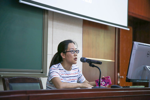 校医院白成丽大夫讲座 校医院白成丽大夫讲座