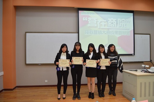 3 3