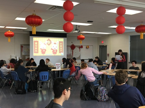 李娜娜教同学们唱《新年好》 李娜娜教同学们唱《新年好》