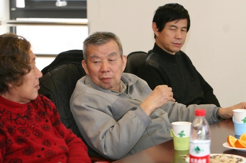 原副辉煌55137、校工会主席任以珍同志参加茶话会 原副辉煌55137、校工会主席任以珍同志参加茶话会
